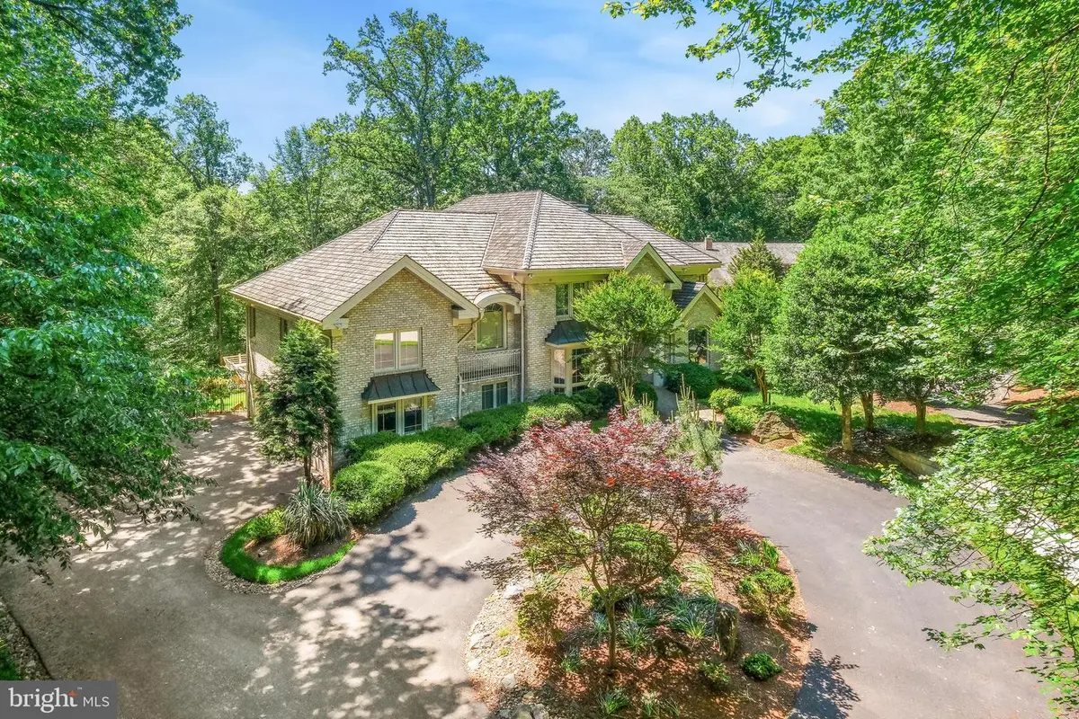 7005 Natelli Woods Ln, Bethesda, MD 20817 - Image #1