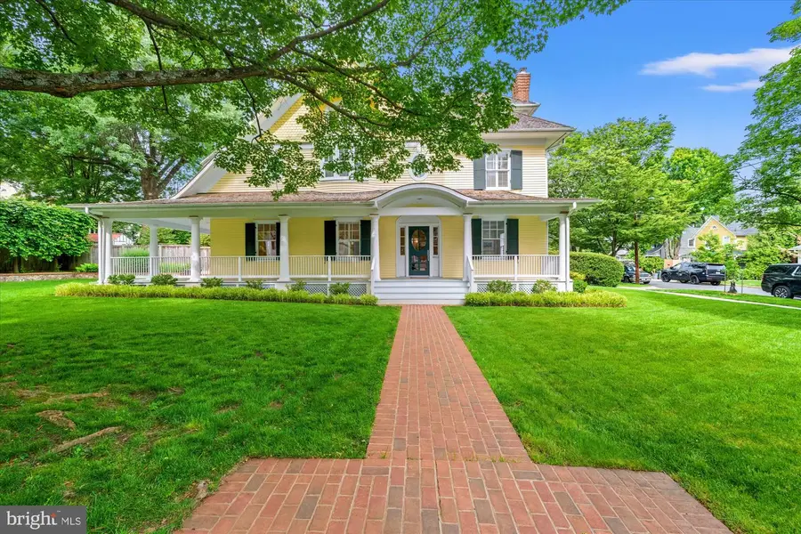 3700 Underwood St, Chevy Chase, MD 20815 - Image #2