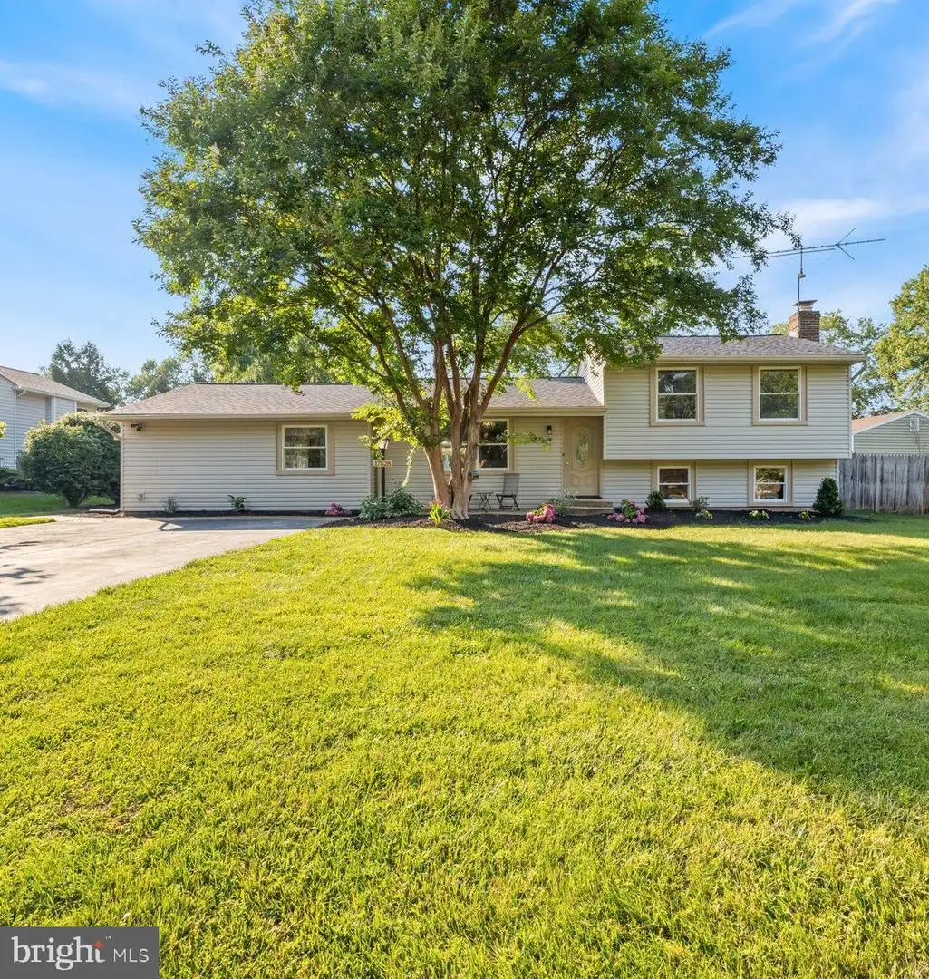 17528 Collier Cir, Poolesville, MD 20837 - Image #1