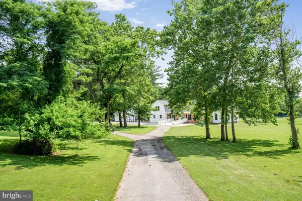 5716 Dun Horse Ln, DERWOOD, MD 20855