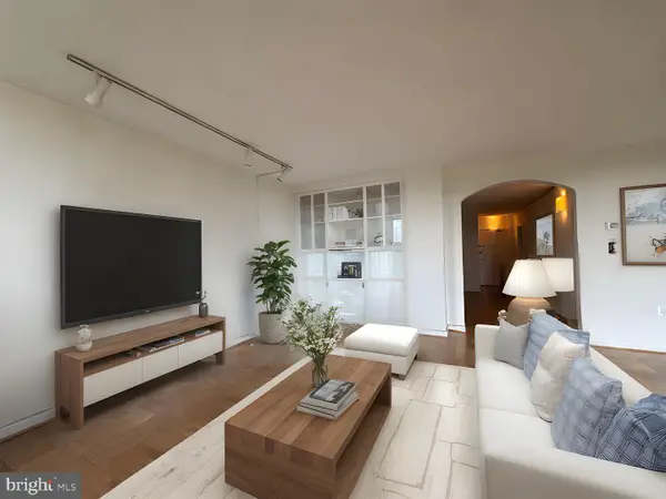 4242 East West Hwy #618, CHEVY CHASE, MD 20815