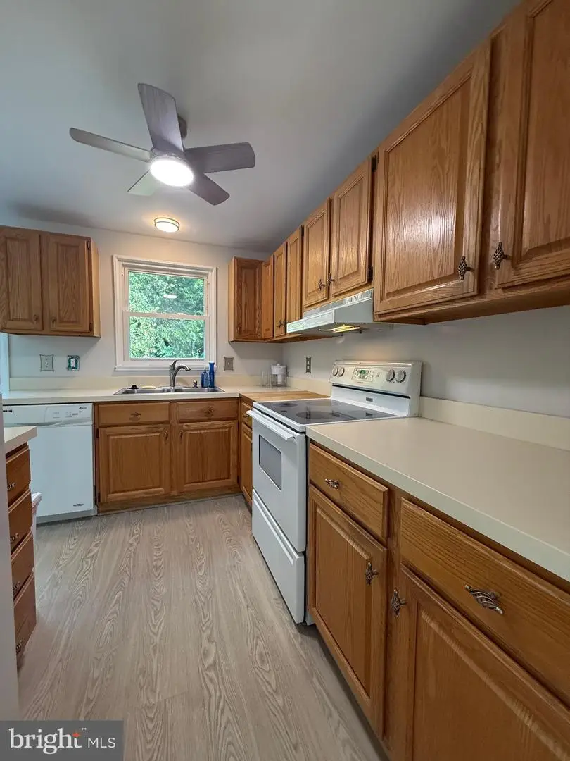 19028 Quail Valley Blvd, Gaithersburg, MD 20879 - Image #2