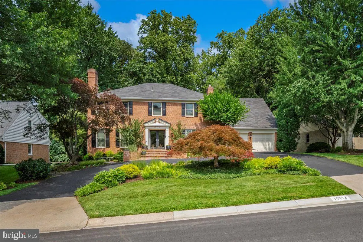 10913 Roundtable Ct, Rockville, MD 20852 - #1