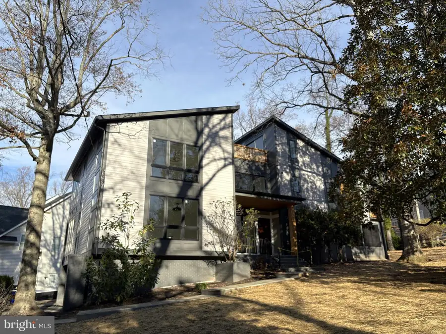 4825 Great Oak Rd, Rockville, MD 20853 - Image #3