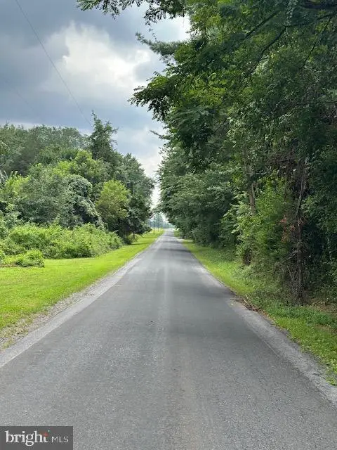 15701 Edwards Ferry Rd, Poolesville, MD 20837 - Image #2