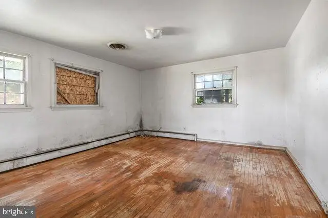 500 Burnt Mills Ave, Silver Spring, MD 20901 - Image #2