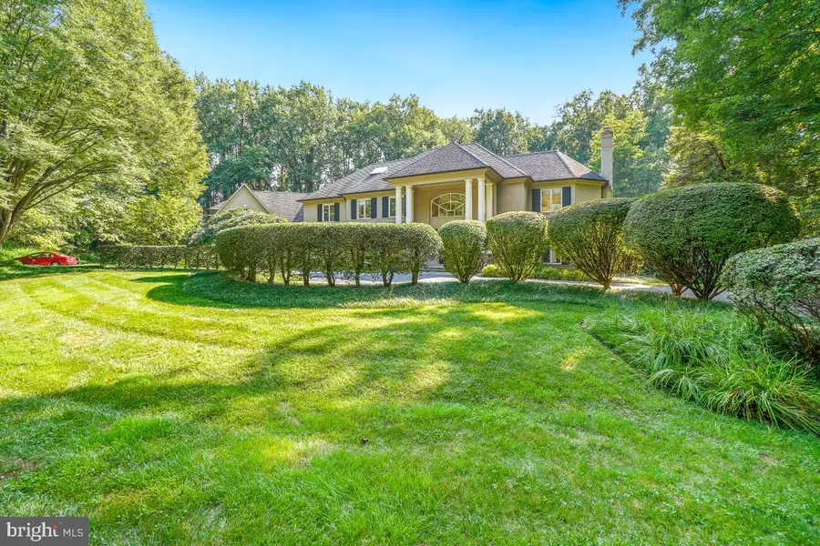 10823 Lockland Rd, Potomac, MD 20854 - Image #3