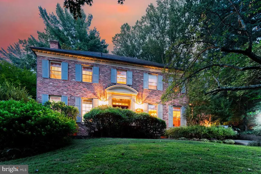 7205 Helmsdale Rd, Bethesda, MD 20817 - Image #2