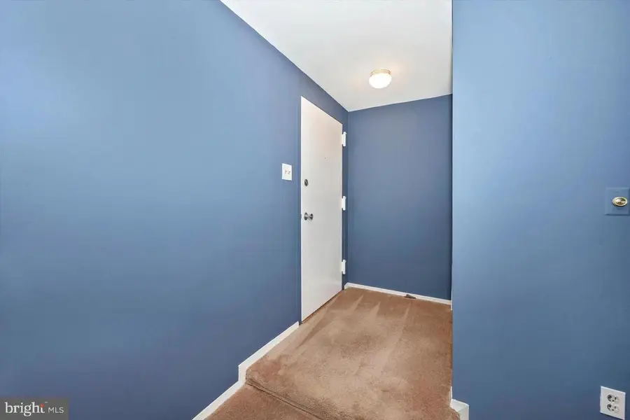 433 Christopher Ave #34, Gaithersburg, MD 20879 - Image #2