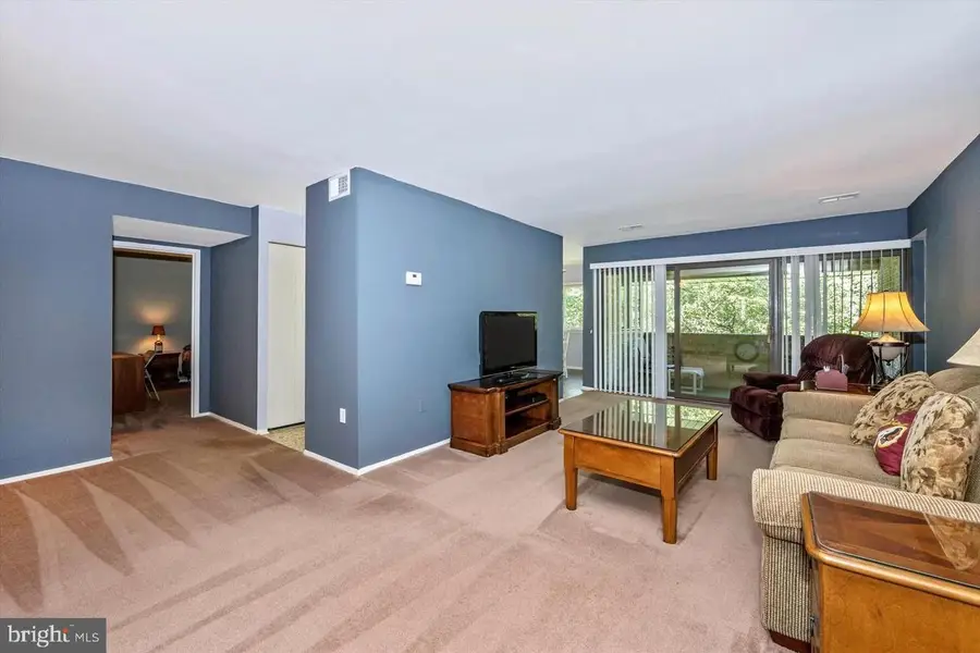 433 Christopher Ave #34, Gaithersburg, MD 20879 - Image #3