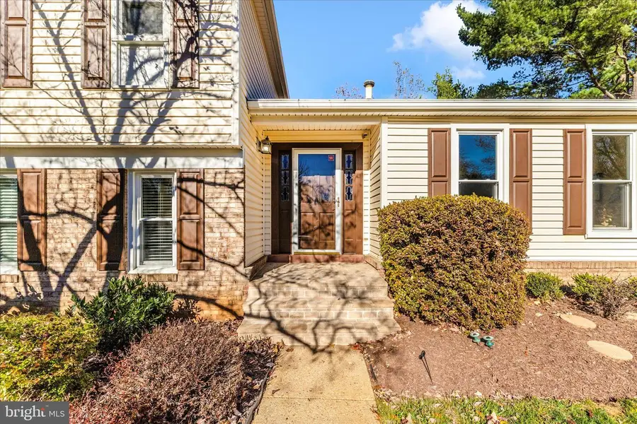 6509 Farmingdale Ct, Rockville, MD 20855 - Image #2