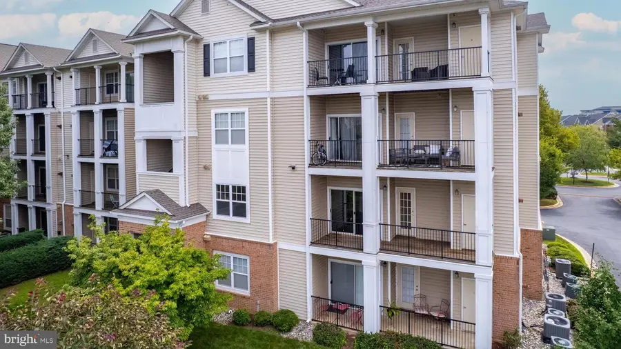 19625 Galway Bay Cir #202, Germantown, MD 20874 - Image #3