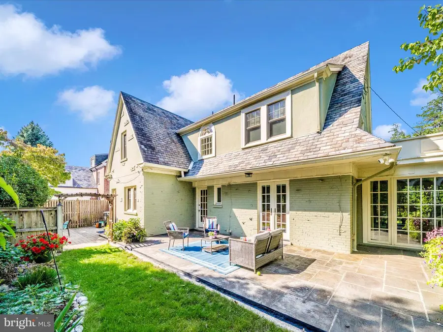 3902 Aspen St, Chevy Chase, MD 20815 - Image #3