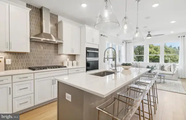 16144 Frederick Rd, ROCKVILLE, MD 20850