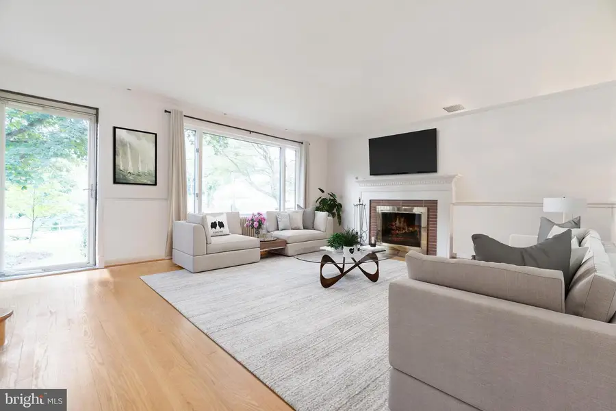 14612 Fairacres Rd, Silver Spring, MD 20905 - Image #2