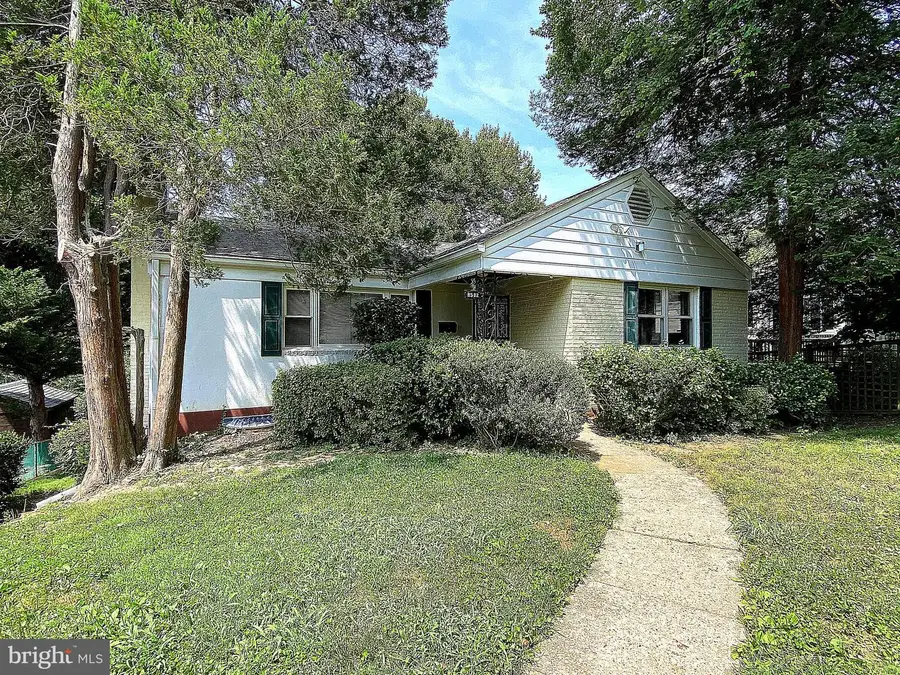 8502 Donnybrook Dr, Chevy Chase, MD 20815 - Image #3