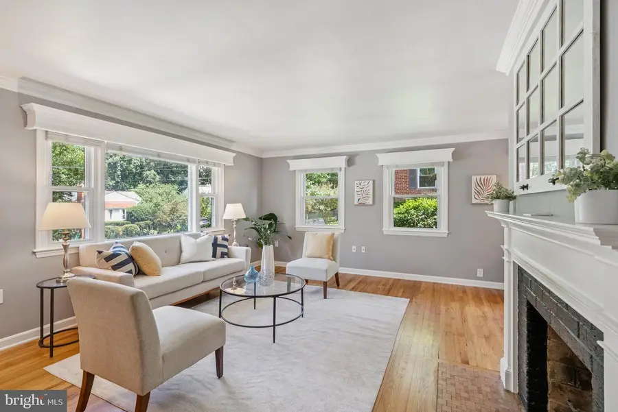 207 Whitmoor Ter, Silver Spring, MD 20901 - Image #2