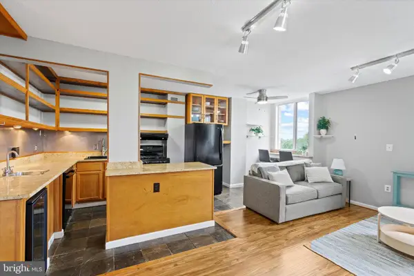 4242 East West Highway #406, CHEVY CHASE, MD 20815