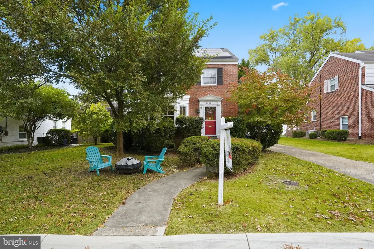 8209 Meadowbrook Ln, Chevy Chase, MD 20815 - Image #1