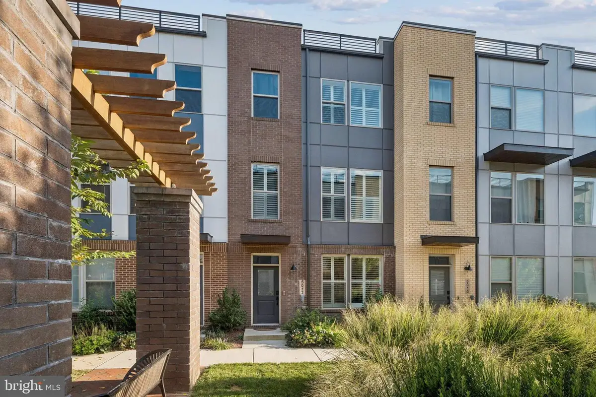 5012 Oakmoore Dr, Rockville, MD 20852 - #1