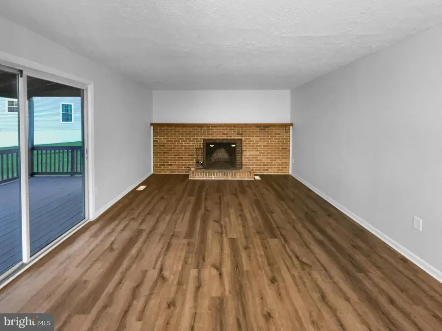 1 Pembrooke View Ct, Gaithersburg, MD 20877 - Image #3