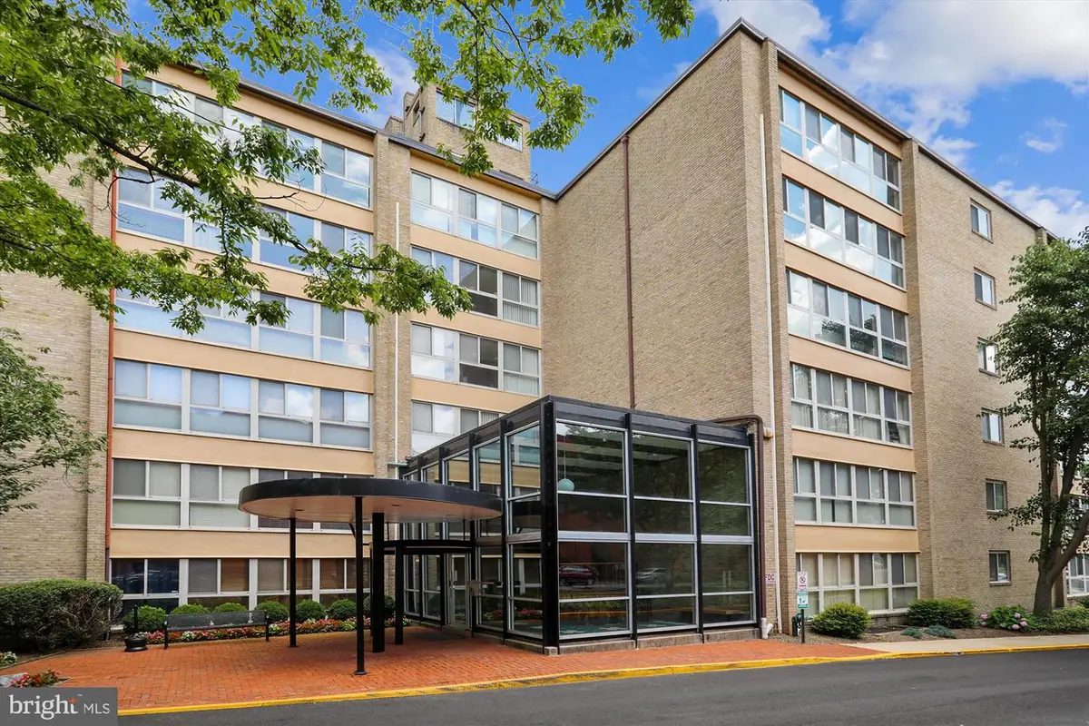 4970 Battery Ln #408, Bethesda, MD 20814 - Image #1