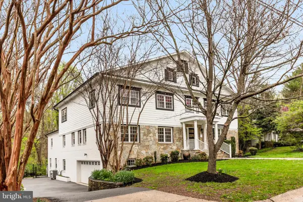 4902 Derussey Pkwy, CHEVY CHASE, MD 20815