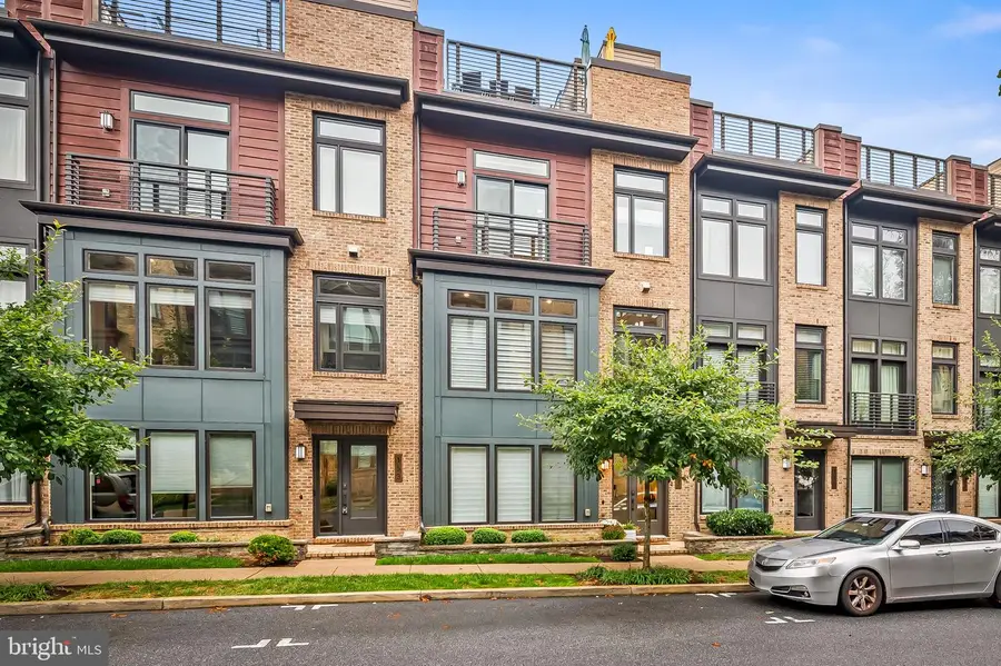 151 Winsome Cir, Bethesda, MD 20814 - Image #2