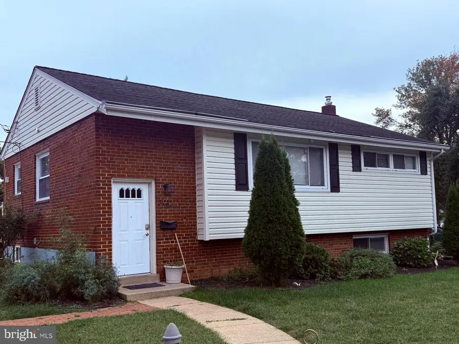 3912 Palmira Ln, Silver Spring, MD 20906 - Image #2