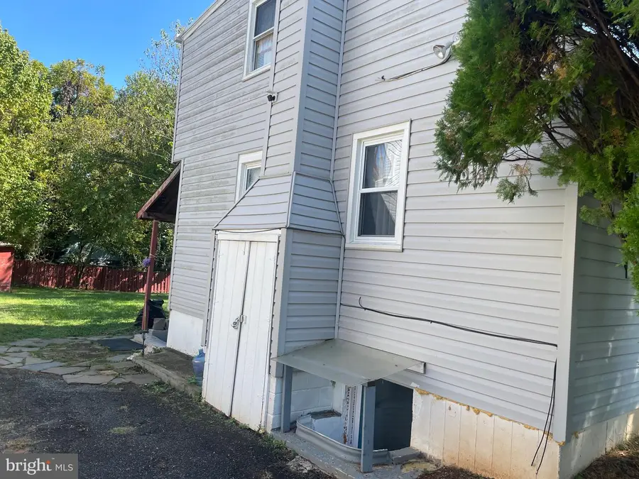 13209 Ardennes Ave, Rockville, MD 20851 - Image #3