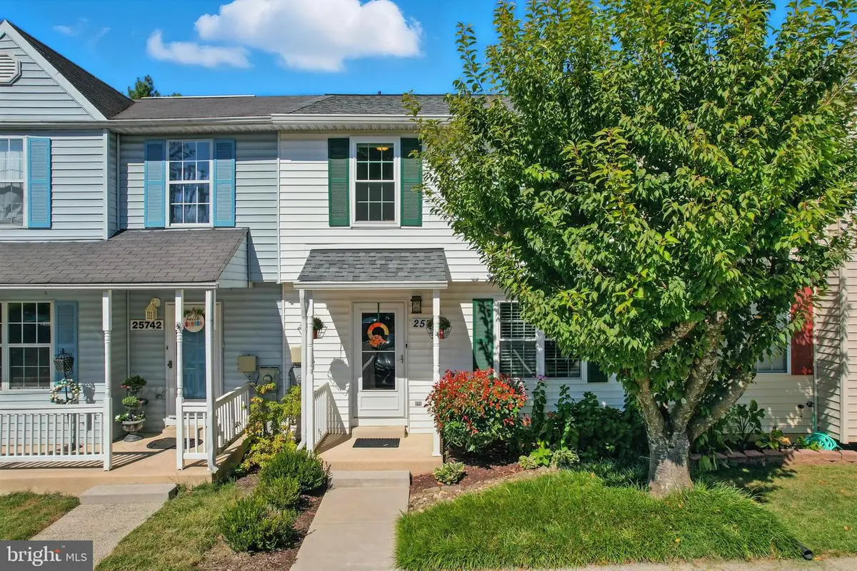 25744 Woodfield Rd, Damascus, MD 20872 - #1