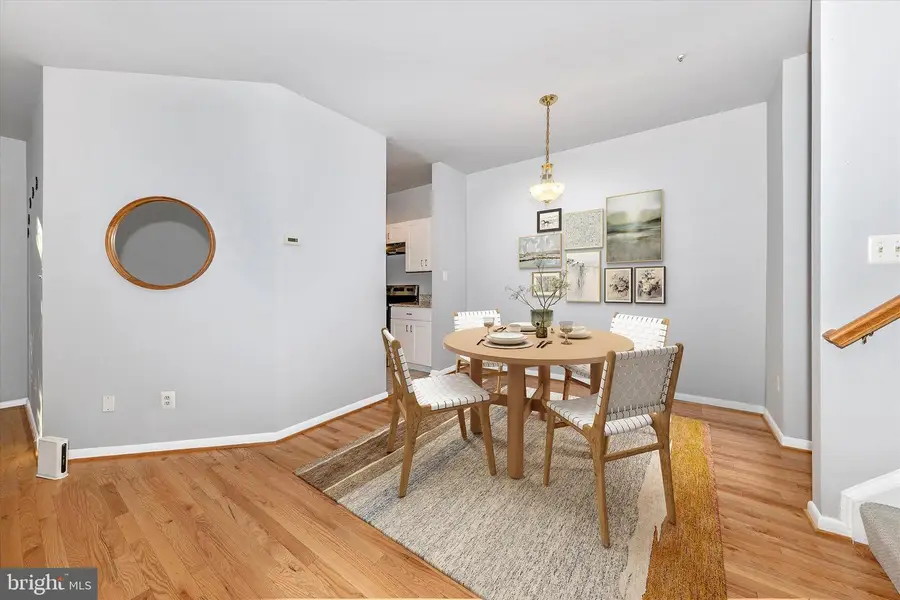 18138 Royal Bonnet Cir, Montgomery Village, MD 20886 - Image #3