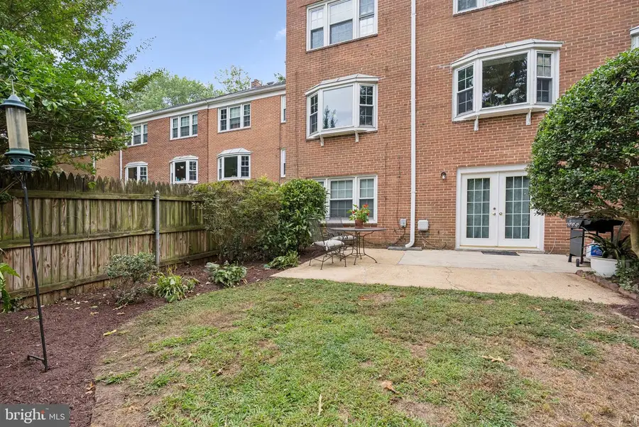 639 Azalea Dr, Rockville, MD 20850 - Image #3