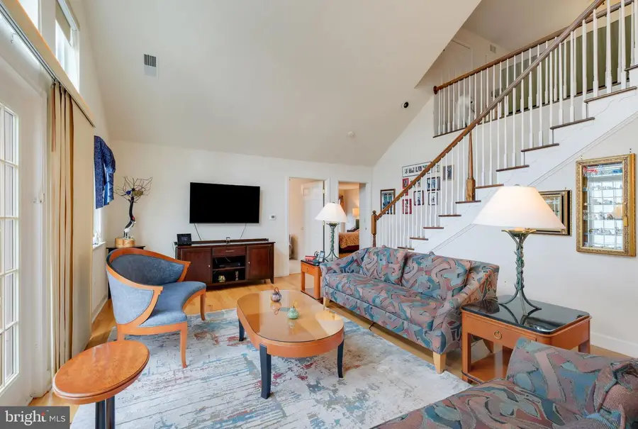 11928 Darnestown Rd #v-1-a, Gaithersburg, MD 20878 - Image #3