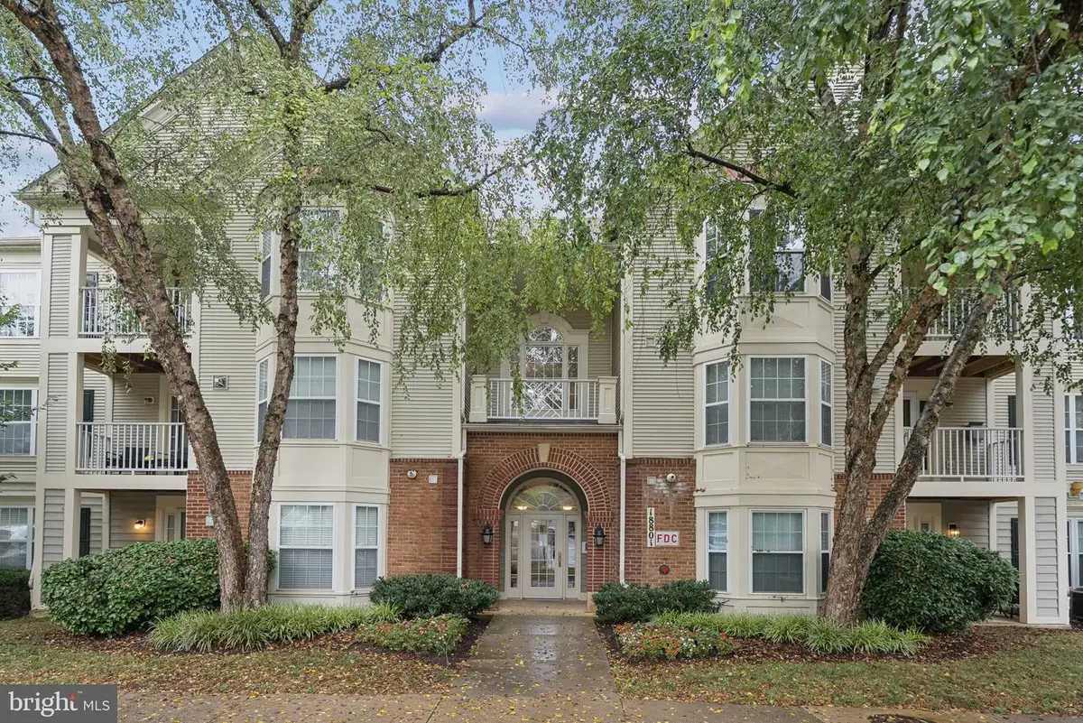 18801 Sparkling Water Dr #8/202, Germantown, MD 20874 - Image #1
