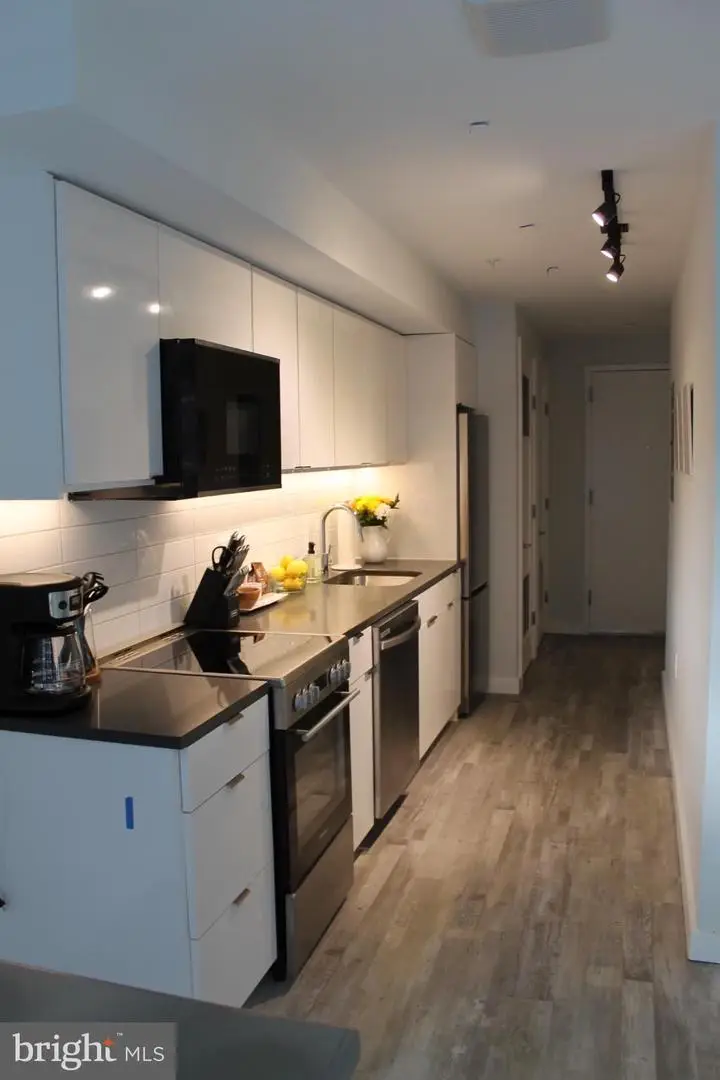 700 Roeder Rd #405, Silver Spring, MD 20910 - Image #3