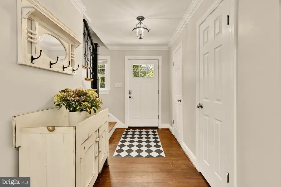 6405 Redwing Rd, Bethesda, MD 20817 - #2