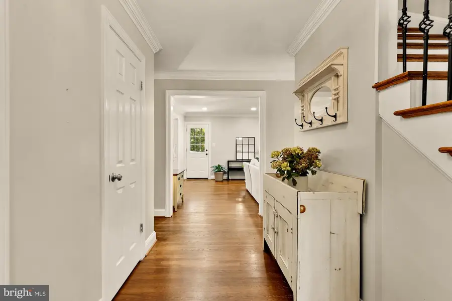 6405 Redwing Rd, Bethesda, MD 20817 - #3