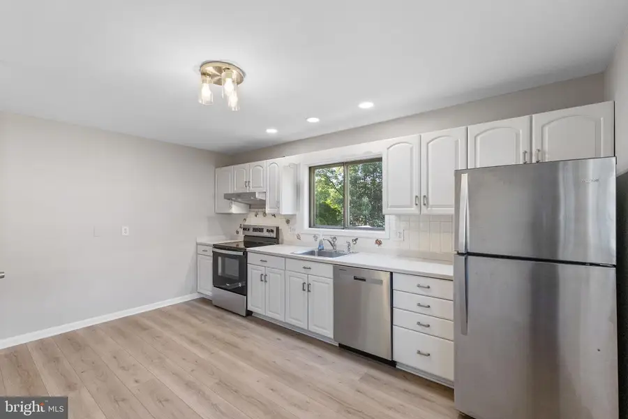 2892 Balmoral Dr, Rockville, MD 20850 - Image #3