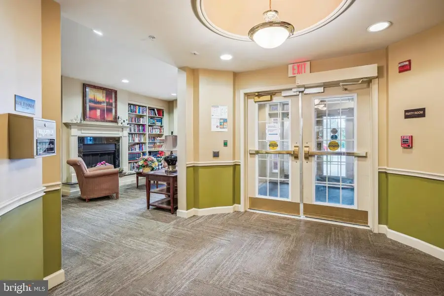 14241 Kings Crossing Blvd #108, Boyds, MD 20841 - Image #3