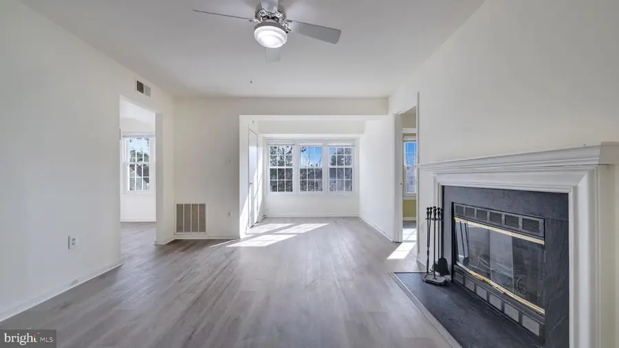 14911 Mckisson Ct #e, Silver Spring, MD 20906 - Image #2