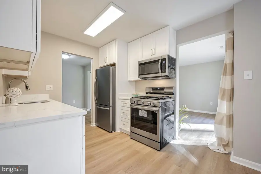 882 College Pkwy #t2, Rockville, MD 20850 - Image #2