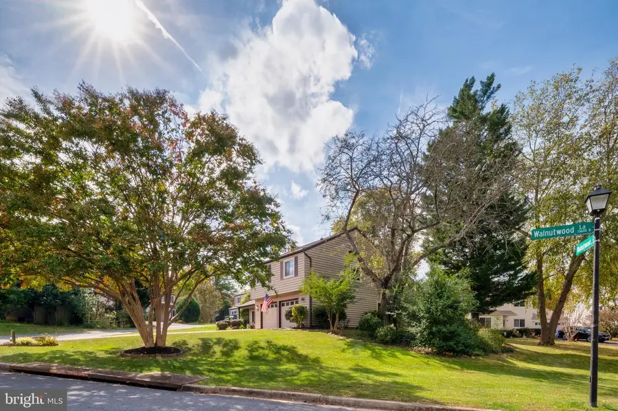 13532 Walnutwood Ln, Germantown, MD 20874 - Image #3