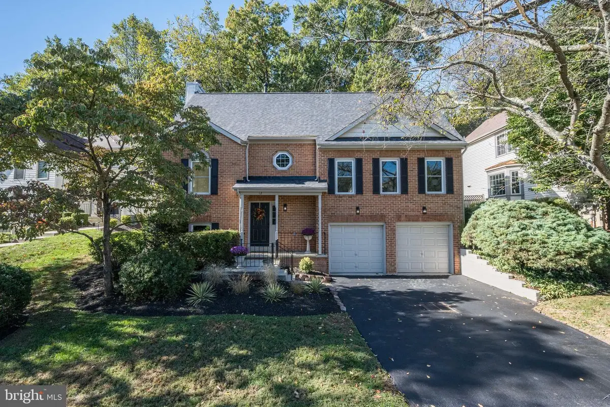12 Solitaire Ct., Gaithersburg, MD 20878 - Image #1