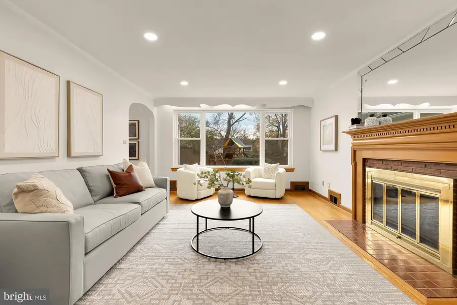 1102 Dale Dr, Silver Spring, MD 20910 - Image #3