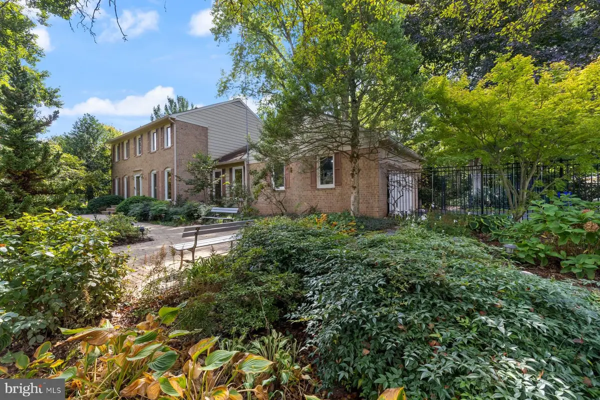 16400 Montecrest Ln, Gaithersburg, MD 20878 - Image #1