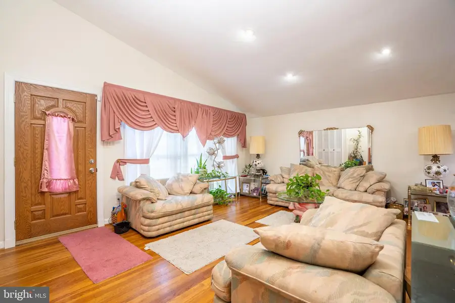 13206 May Ct, Silver Spring, MD 20906 - Image #2