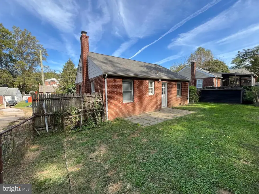 2704 Fenimore Rd, Silver Spring, MD 20902 - Image #2