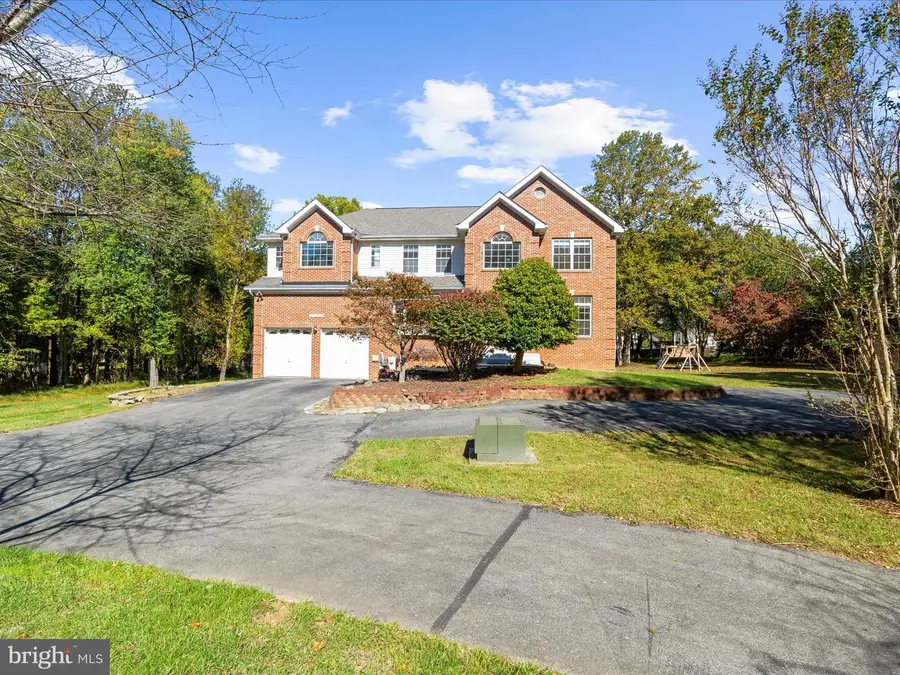 15533 Thompson Rd, Silver Spring, MD 20905 - Image #2