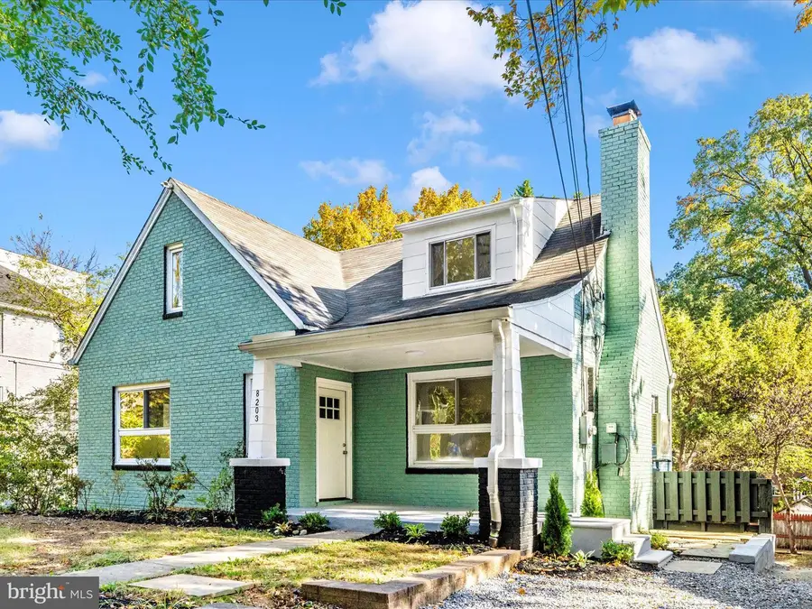 8203 Greenwood Ave, Takoma Park, MD 20912 - Image #2